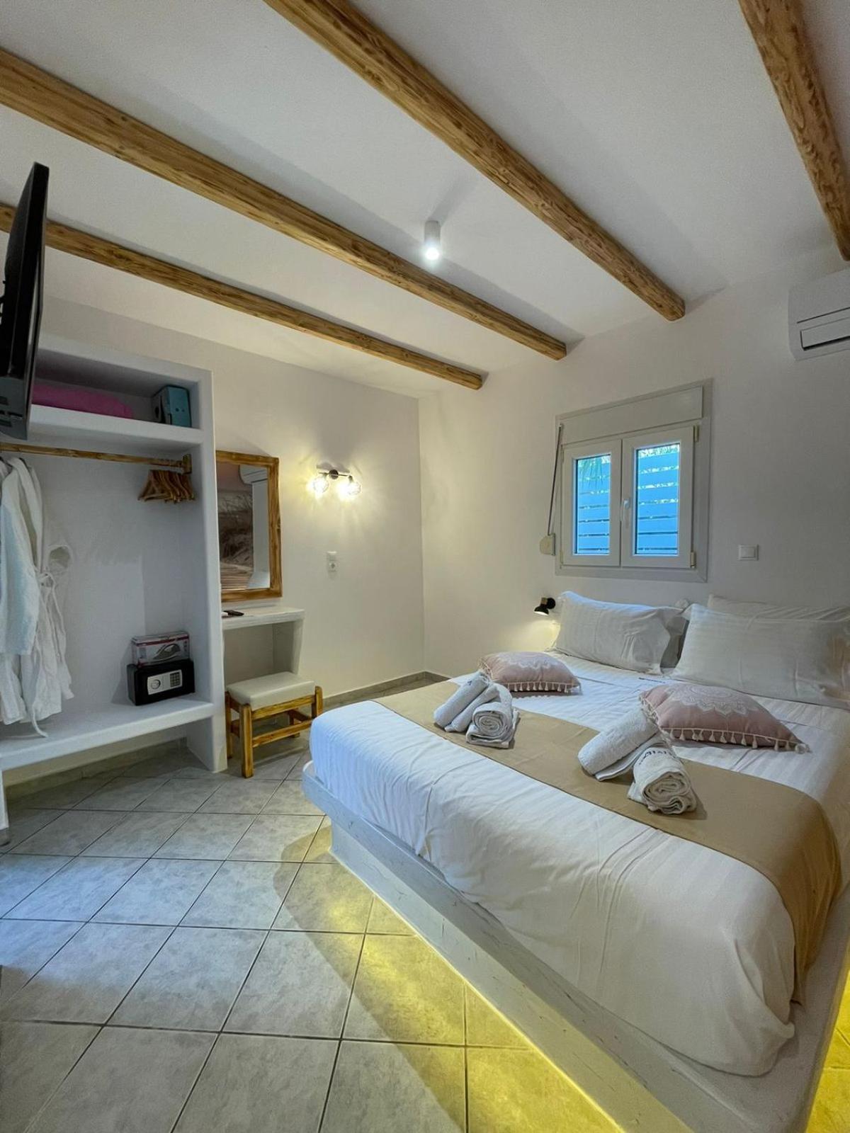 Michaella Studios Plaka  Bagian luar foto